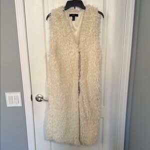 Forever 21 Off-White Faux Fur Vest